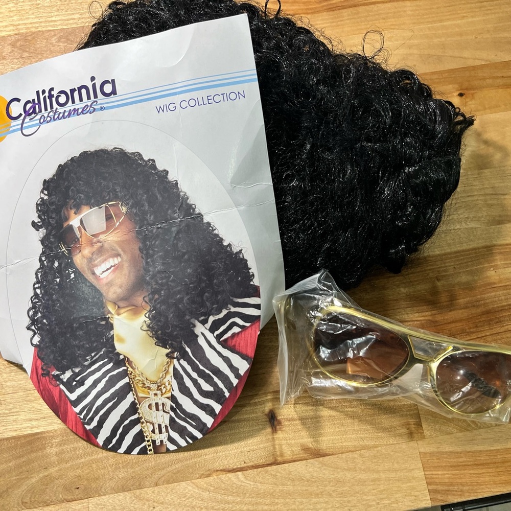 Halloween wig and sunglasses